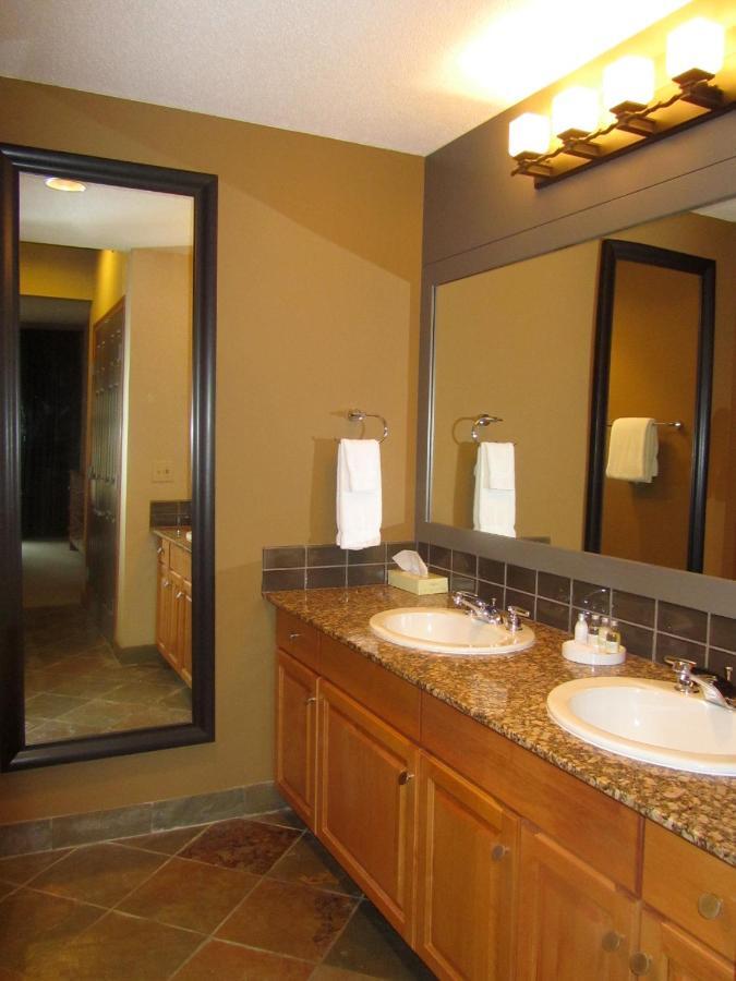 Platinum Suites Resort - Vacation Rentals Canmore Room photo